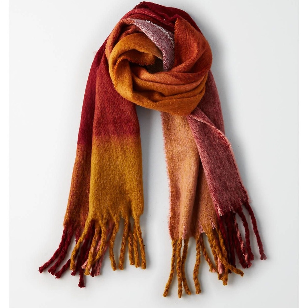 AEO Exploded Plaid Blanket Scarf - Rust